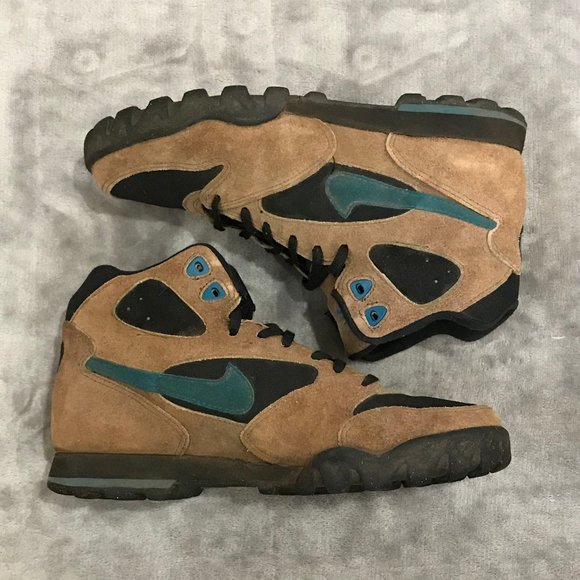 Nike Shoes - Vintage 1993 Women's Nike Caldera Boots, Size 8